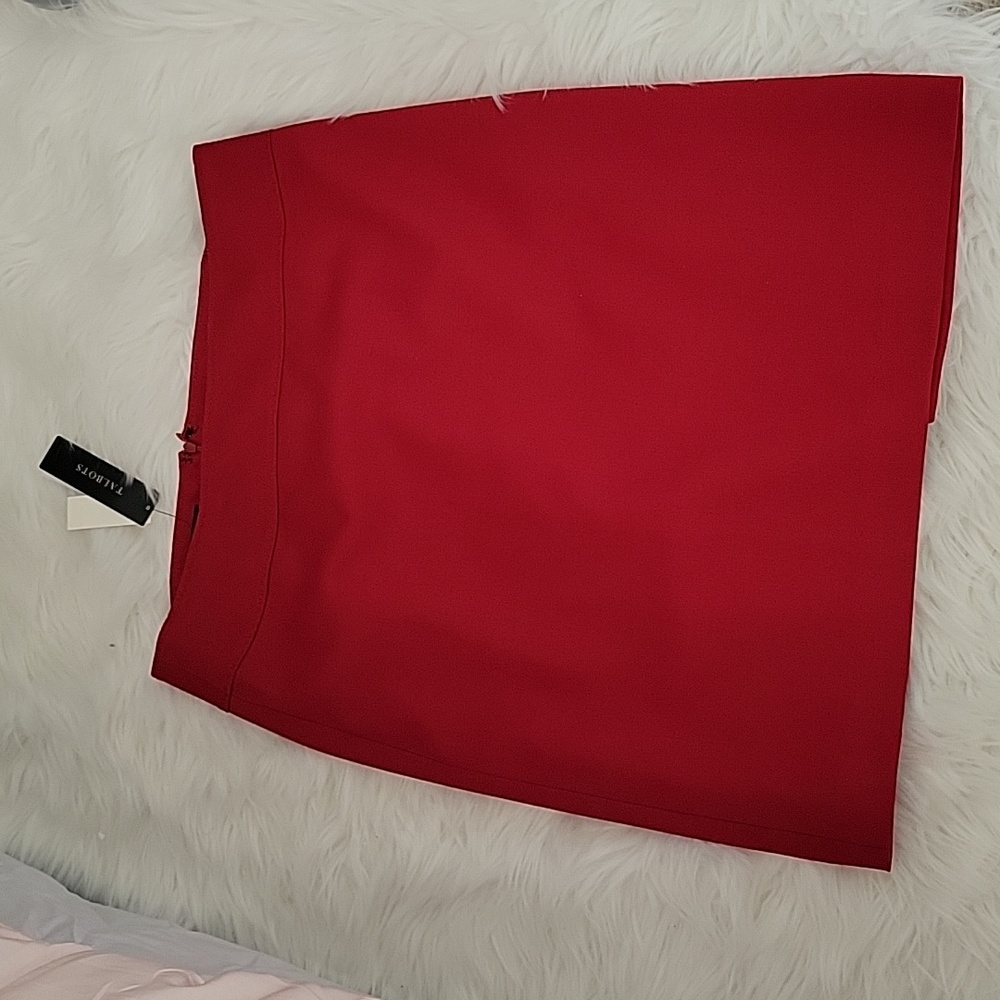 Talbots red wool pencil skirt Fully lined Stretch Back zipper Sz 8 New…MSRP $90…